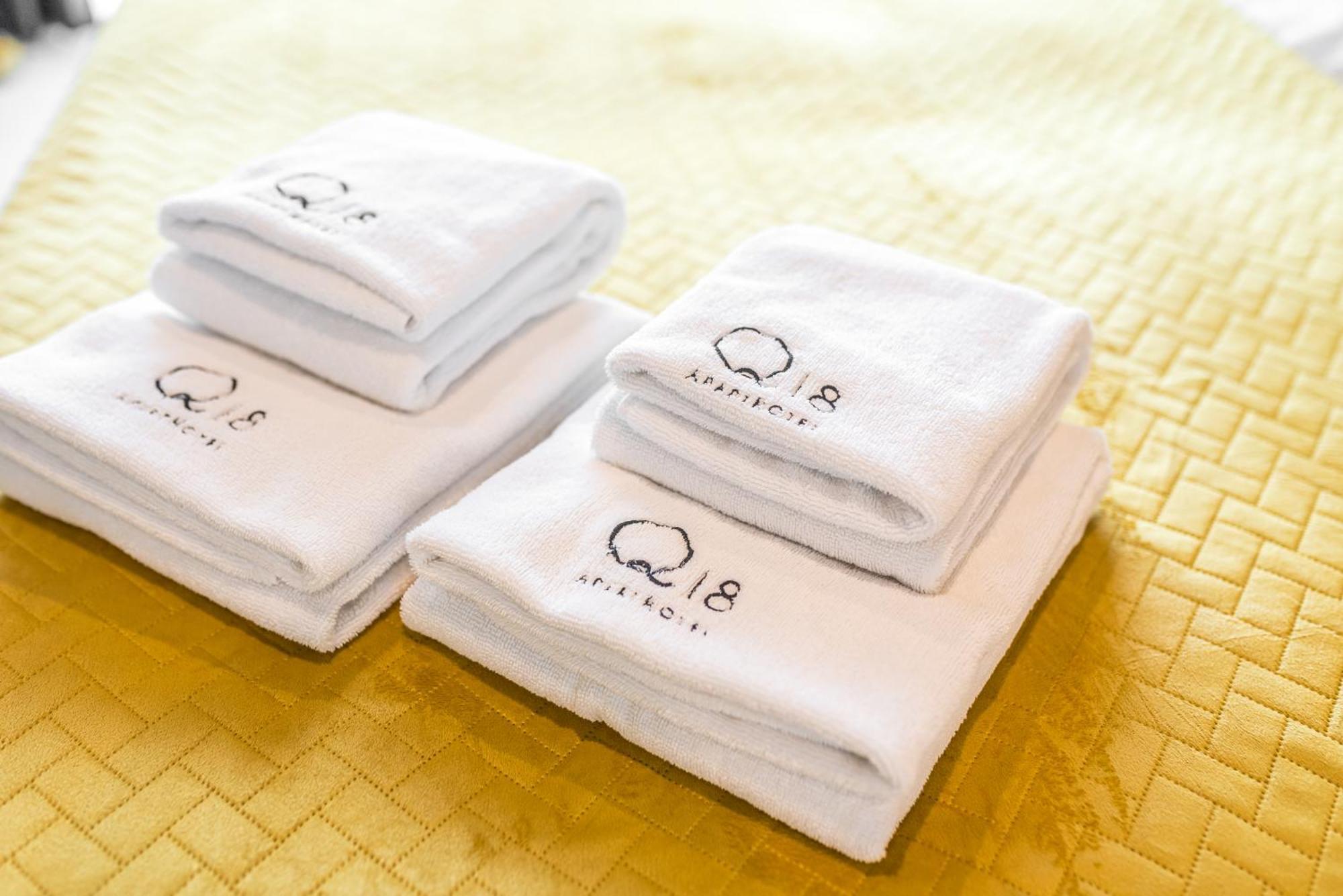 Q18 Aparthotel บิดกอชซ์ ภายนอก รูปภาพ
