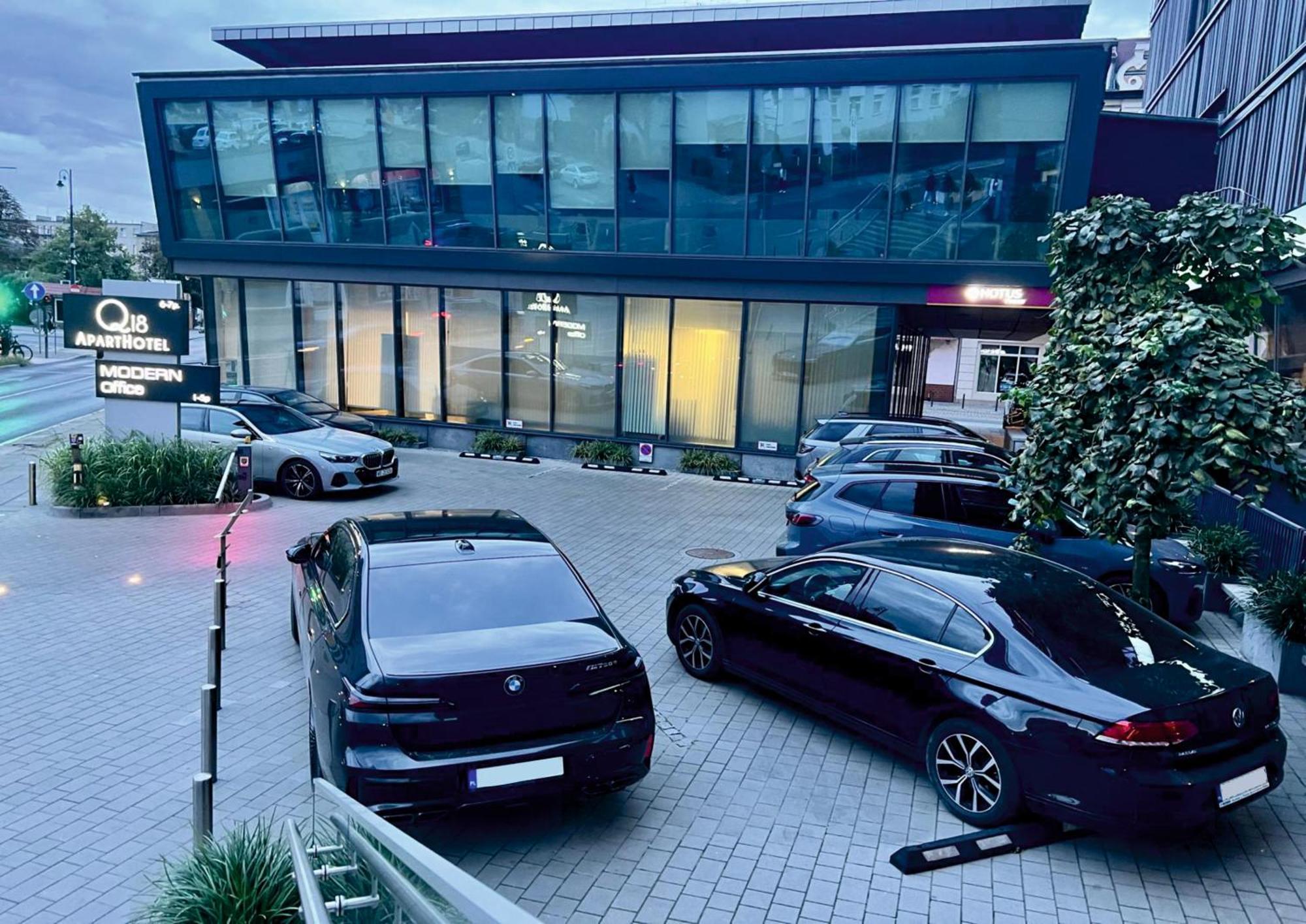 Q18 Aparthotel บิดกอชซ์ ภายนอก รูปภาพ